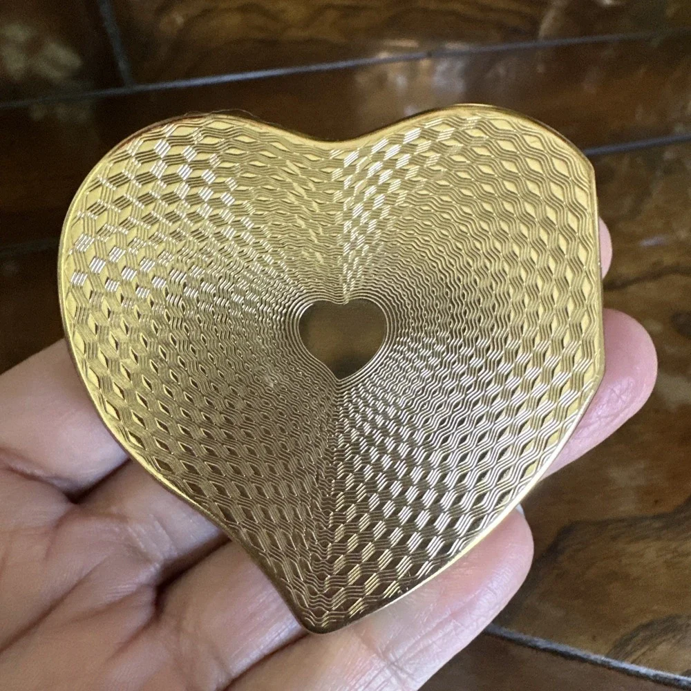 VTG Heart Compact Trinket Box 2.5 in Hinged Lid Texture Etched Design Gold Tone